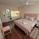 Sleep Swell Konukevi 3*